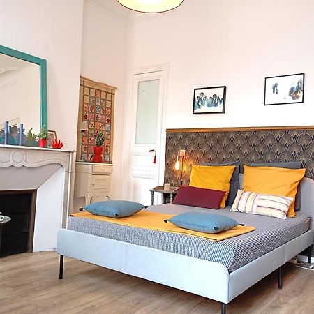 Chez L'Habitant, Propose Grande Chambre Vieux Port Marseille Luaran gambar