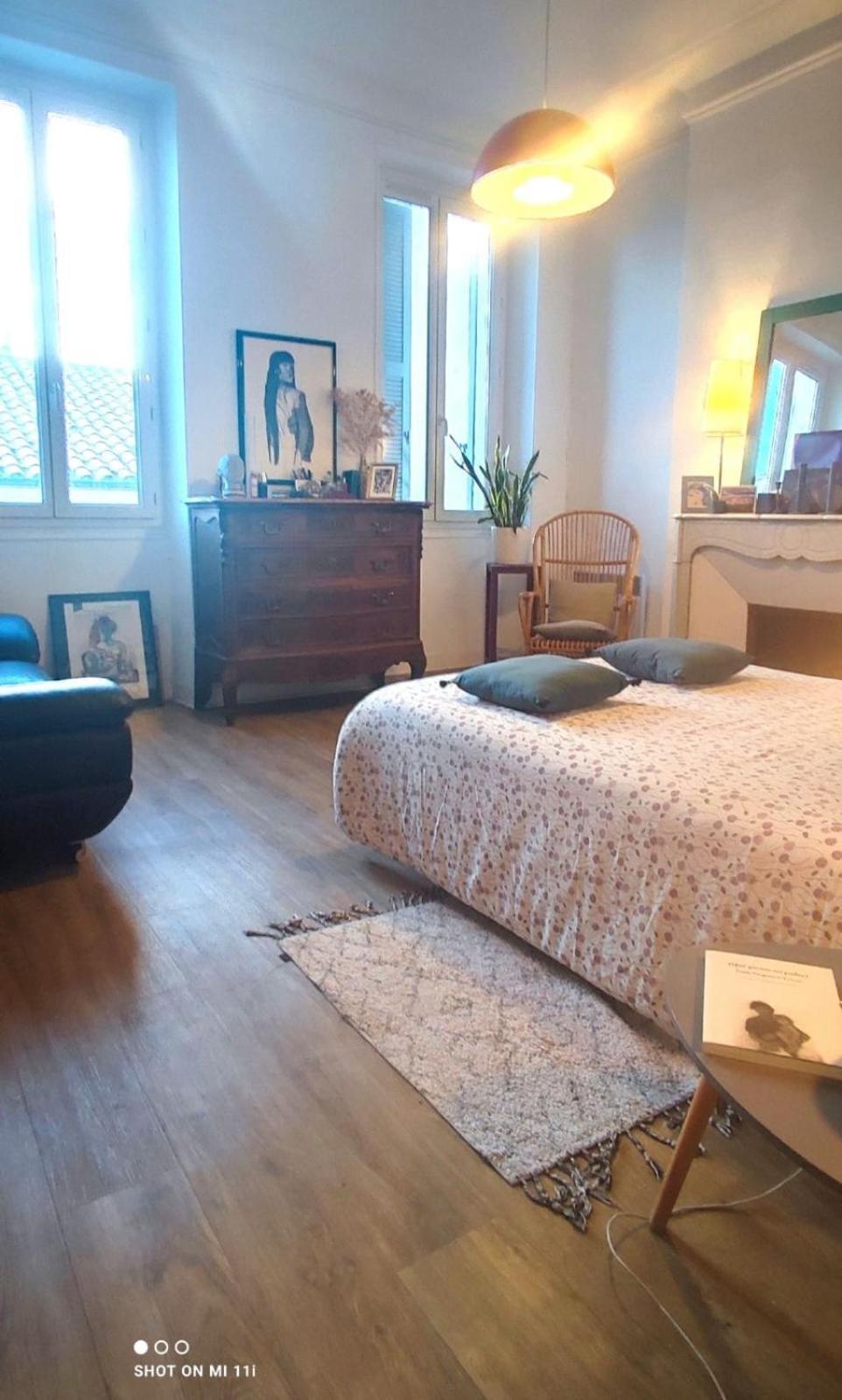 Chez L'Habitant, Propose Grande Chambre Vieux Port Marseille Bilik gambar